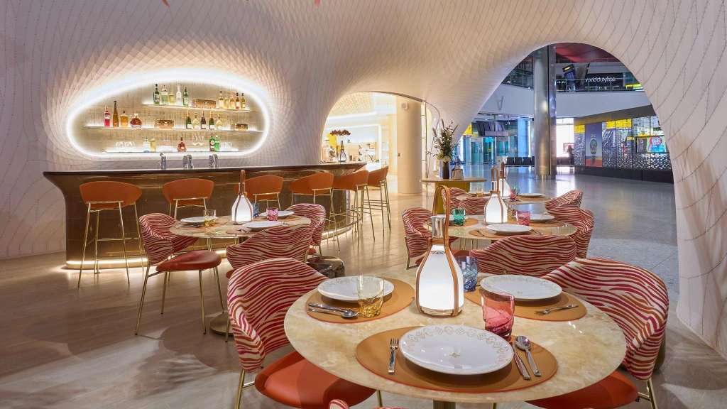 Louis Vuitton's Le Café Cyril Lignac: Heathrow Terminal 2 for Luxury Travelers