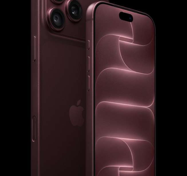 Front and rear views of iPhone 18 Pro and iPhone 18 Pro Max. Courtesy of Apple.
