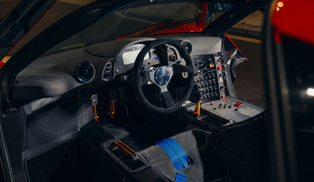 RM Sotheby’s presentation of the 1996 Pop Art McLaren F1 GTR