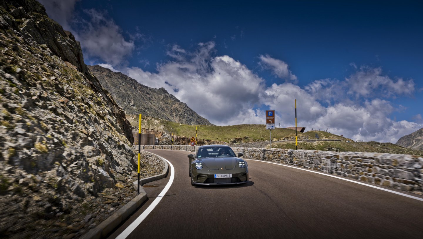 Porsche 911 GT3 Bergsport editorial image 4