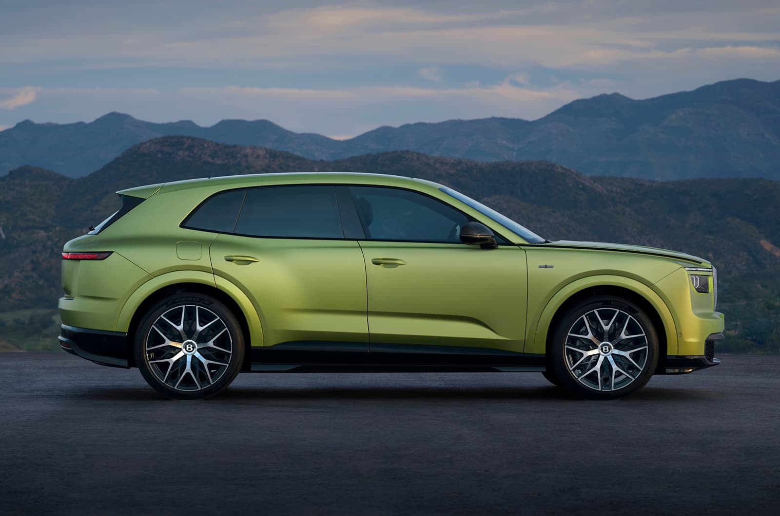 Side profile of the Bentley Torcal electric luxury SUV
